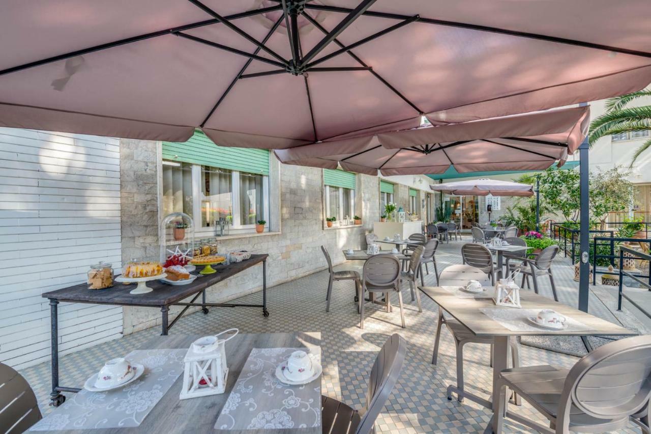 Hotel Massimo Marina di Cecina Εξωτερικό φωτογραφία