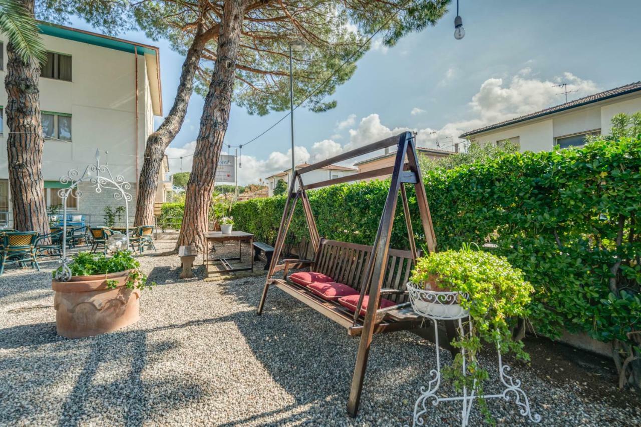 Hotel Massimo Marina di Cecina Εξωτερικό φωτογραφία